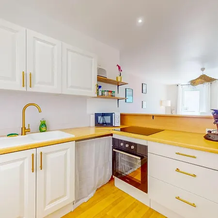 L'ecrin Cozy - Thermal - Cite Judiciaire 4 Personnes Apartment